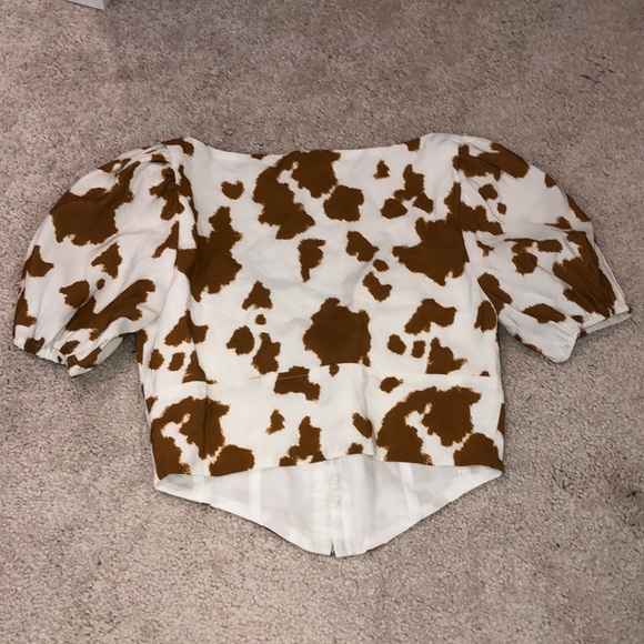 Backyard Roses Bailey Hook Top🐮 - Picture 4 of 4